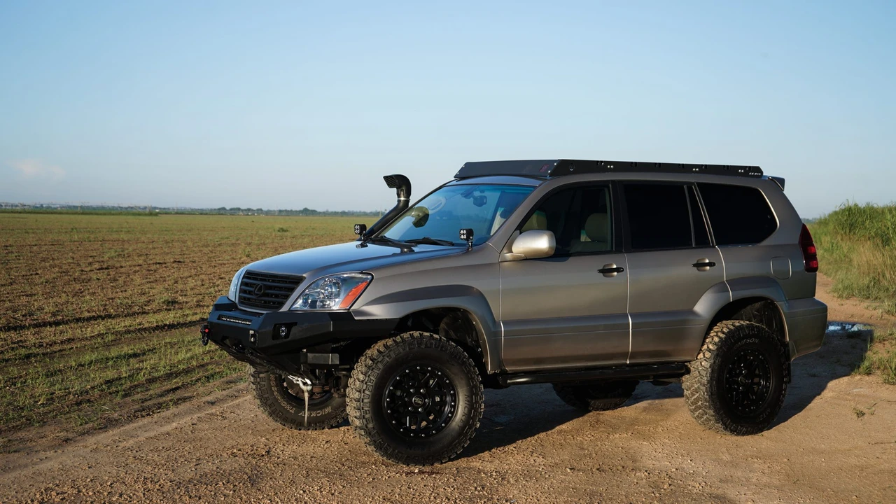 2004 Lexus GX 1st Gen - Image 5 of 31