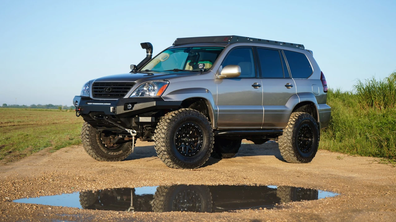2004 Lexus GX 1st Gen - Image 4 of 31