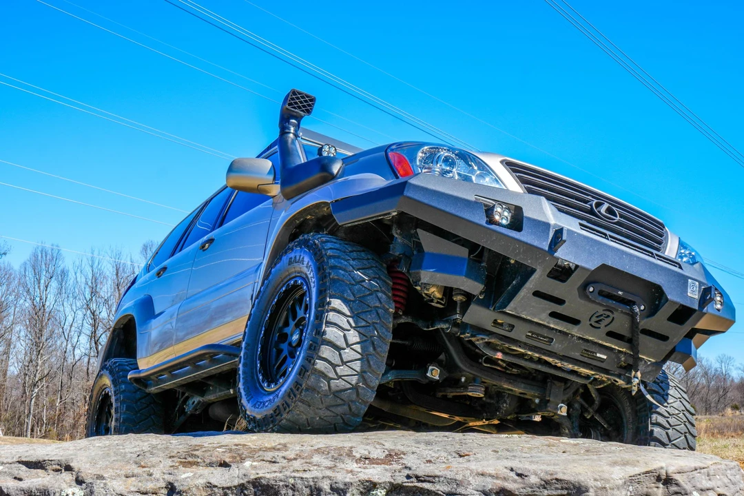 2004 Lexus GX 1st Gen - Image 8 of 31