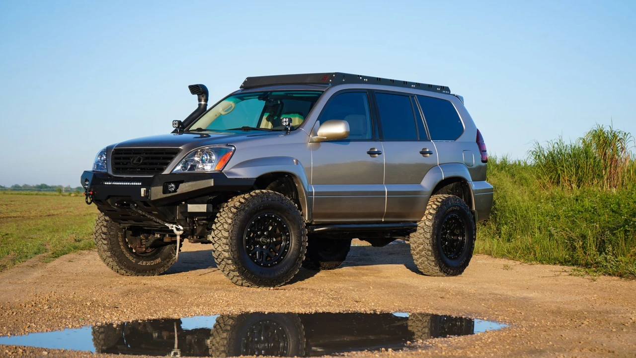 2004 Lexus GX 1st Gen - Image 7 of 31