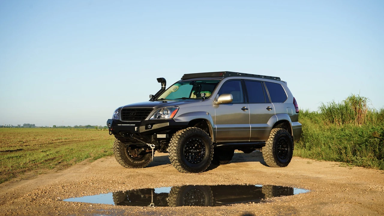 2004 Lexus GX 1st Gen - Image 8 of 31