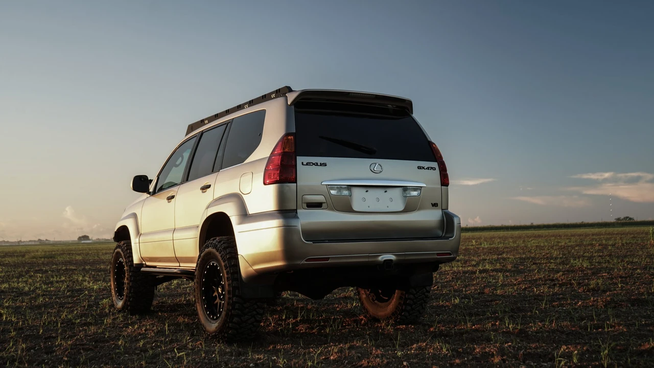 2004 Lexus GX 1st Gen - Image 29 of 31