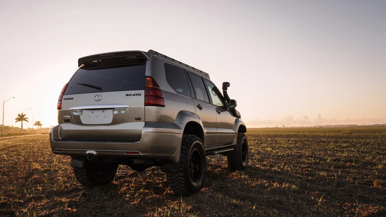 2004 Lexus GX 1st Gen - Image 24 of 31