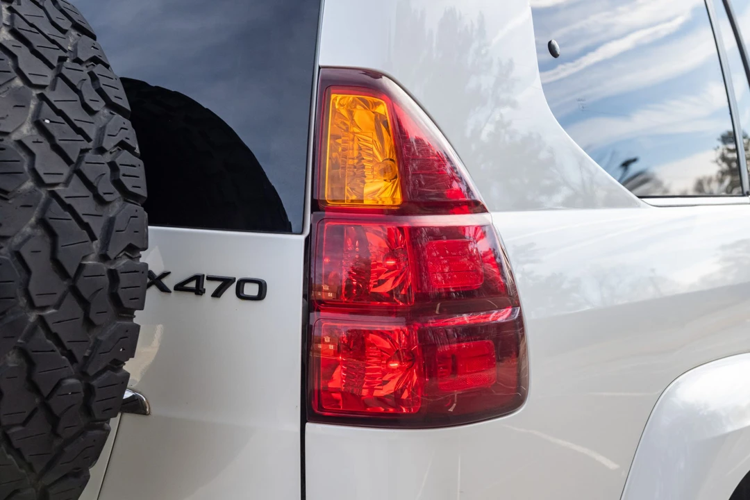 2004 Lexus GX 1st Gen - Image 24 of 31