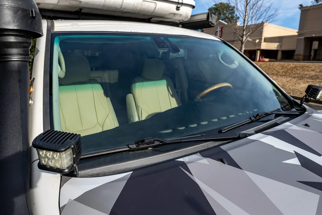 2004 Lexus GX 1st Gen - Image 26 of 31