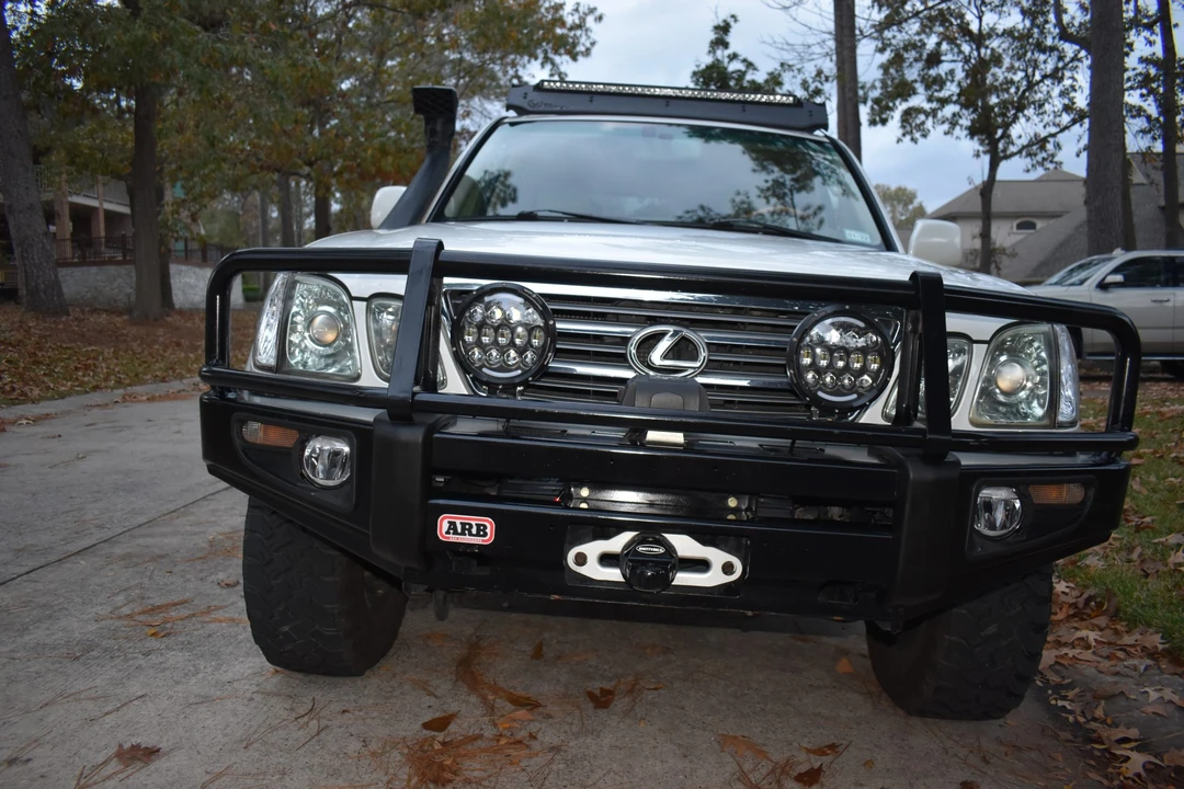 2004 Lexus LX 2nd Gen - Image 22 of 31