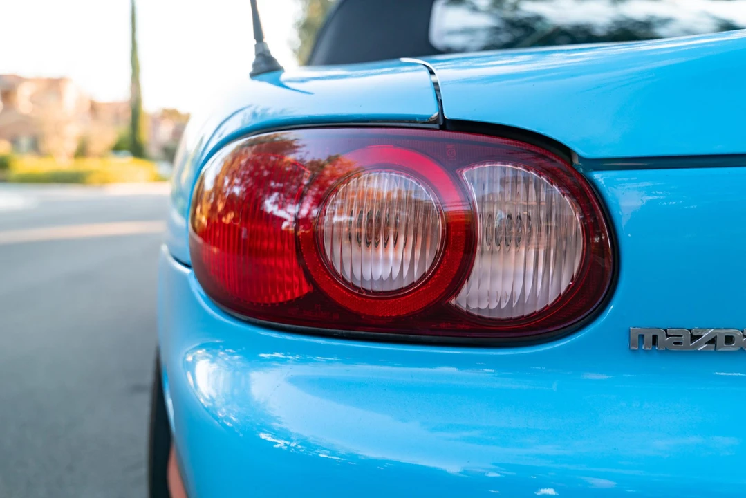 2004 Mazda NB MX-5 Miata - Image 13 of 31