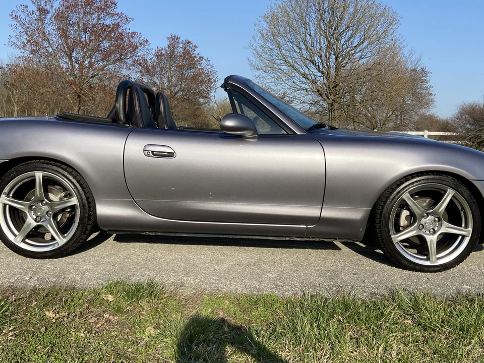 2004 Mazda NB Mazdaspeed MX-5 Miata - Image 10 of 31