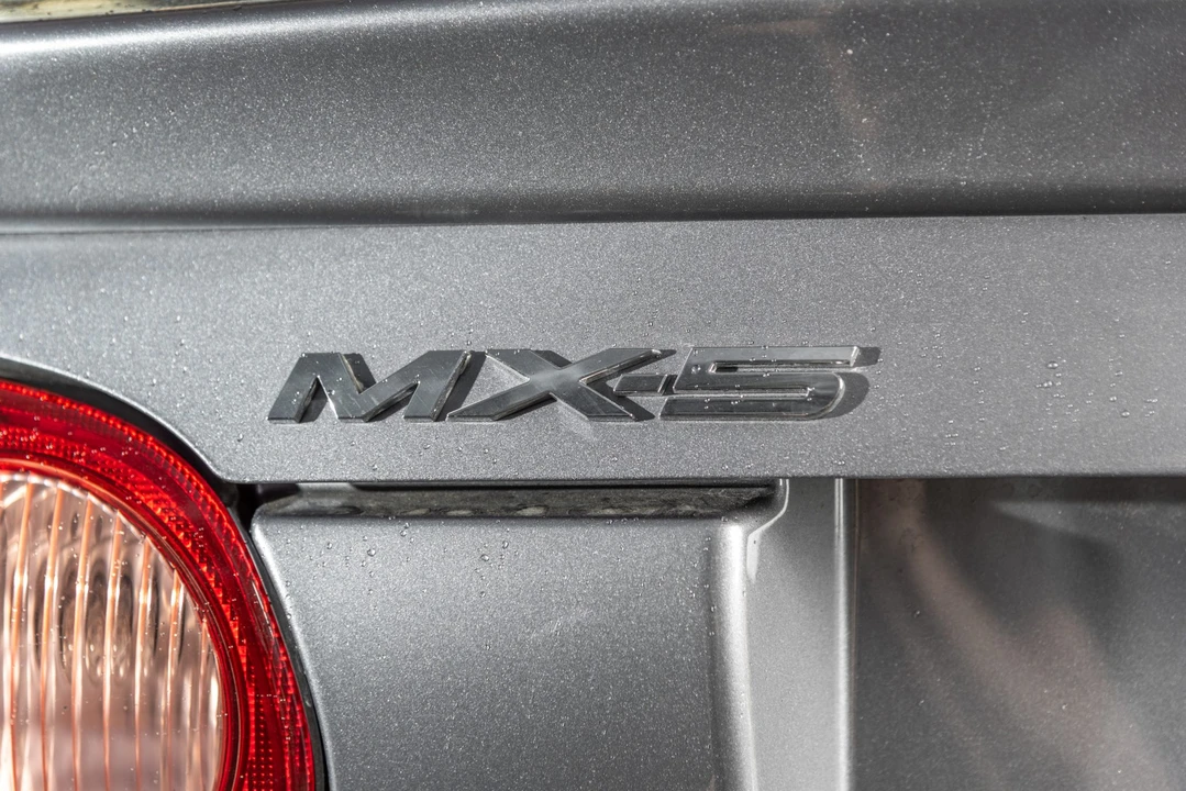2004 Mazda NB Mazdaspeed MX-5 Miata - Image 26 of 31