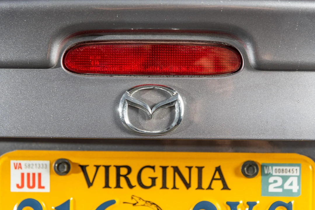 2004 Mazda NB Mazdaspeed MX-5 Miata - Image 27 of 31