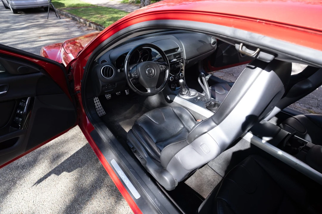 2004 Mazda RX-8 1st Gen - Image 28 of 31