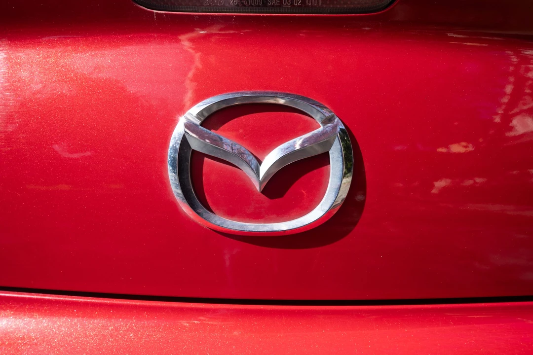 2004 Mazda RX-8 1st Gen - Image 23 of 31