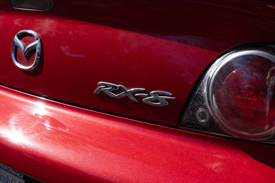 2004 Mazda RX-8 1st Gen - Image 26 of 31