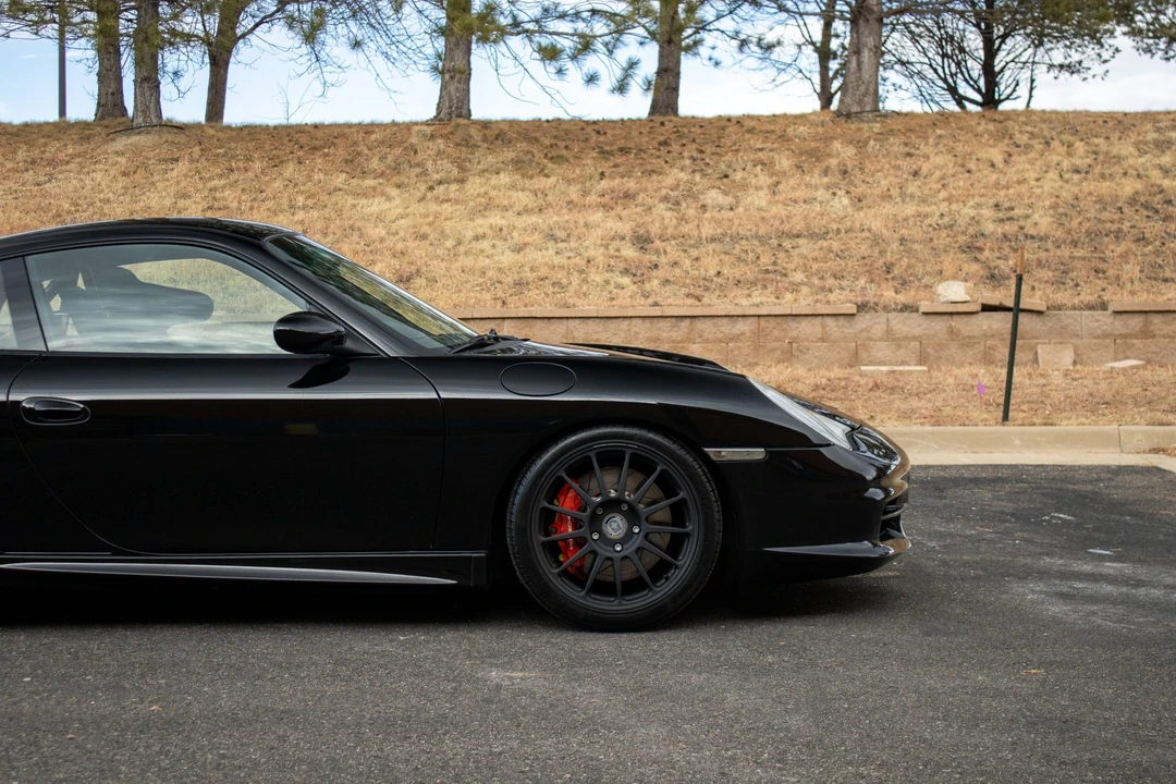 2004 Porsche 996 GT3 - Image 23 of 31