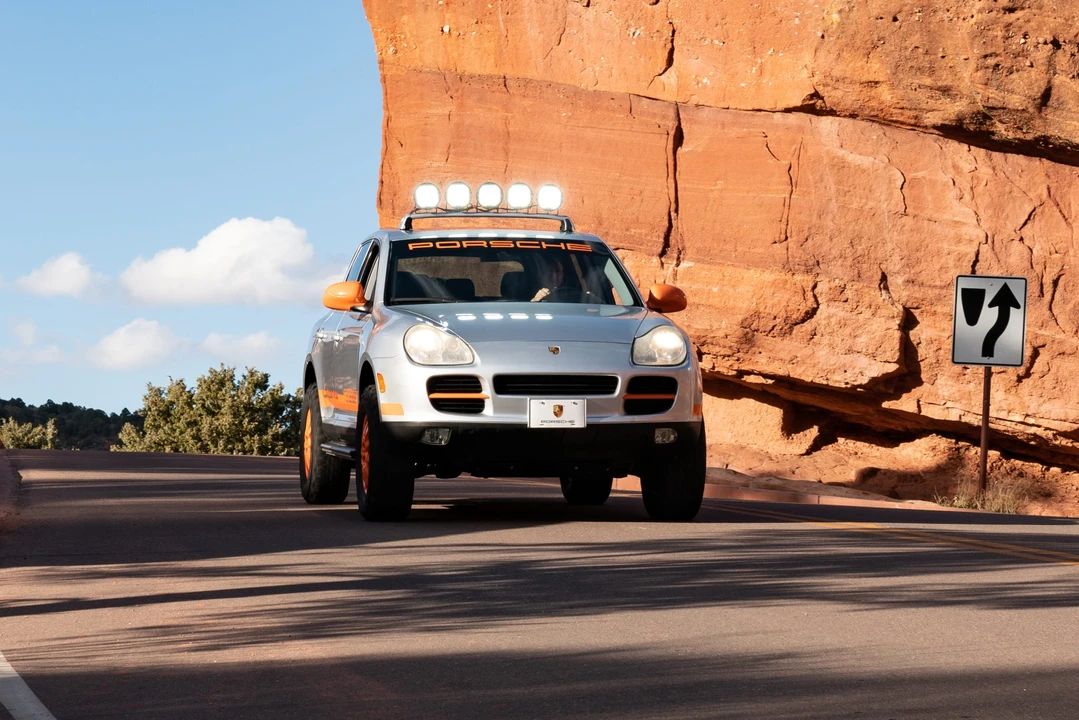 2004 Porsche 955/957 Cayenne - Image 18 of 31