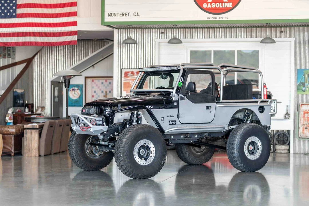 2005 Jeep TJ Wrangler - Image 2 of 31