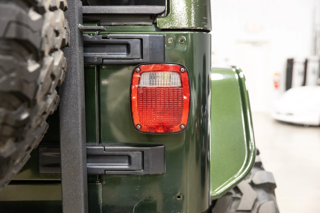 2005 Jeep TJ Wrangler - Image 19 of 31