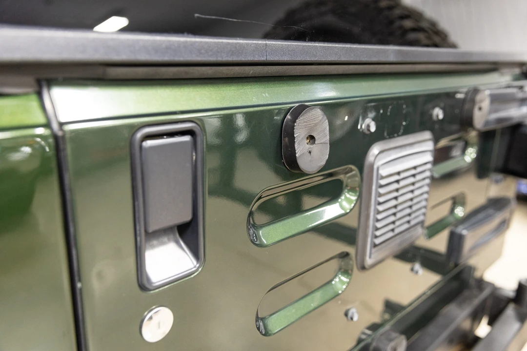 2005 Jeep TJ Wrangler - Image 17 of 31