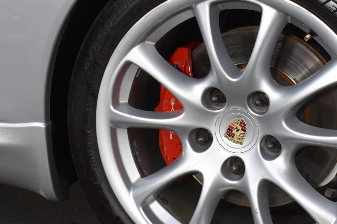 2005 Porsche 996 GT3 - Image 16 of 31