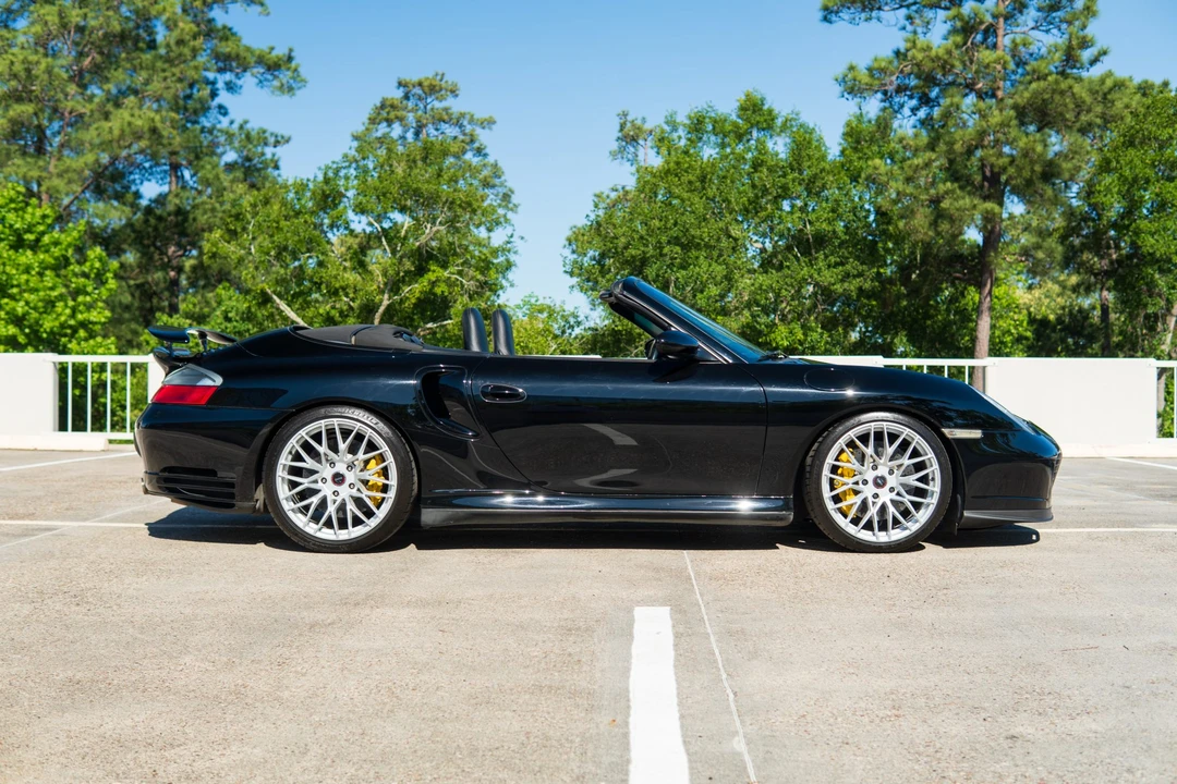 2005 Porsche 996 Turbo - Image 14 of 31