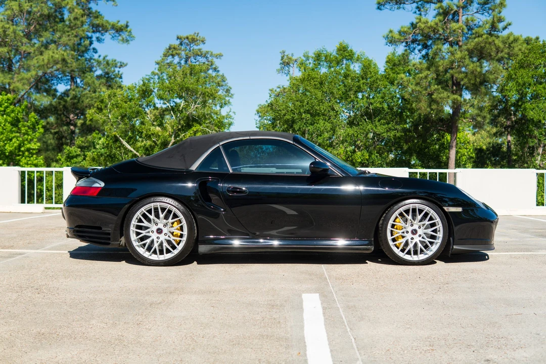 2005 Porsche 996 Turbo - Image 28 of 31