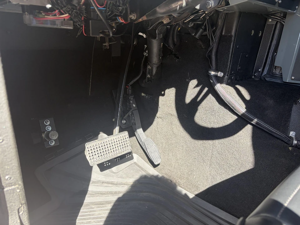2006 Hummer HMMWV - Image 29 of 31