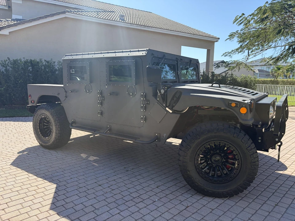 2006 Hummer HMMWV - Image 7 of 31