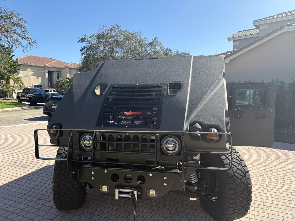 2006 Hummer HMMWV - Image 14 of 31