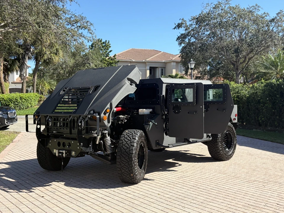 2006 Hummer HMMWV - Image 17 of 31