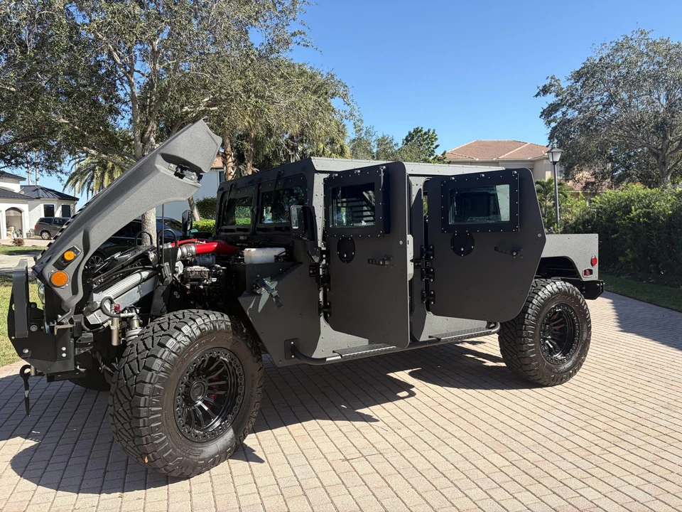 2006 Hummer HMMWV - Image 15 of 31