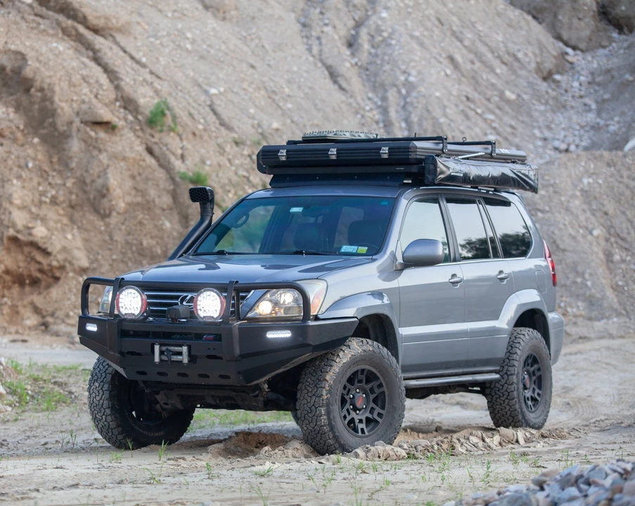 2006 Lexus GX 1st Gen - Image 2 of 31