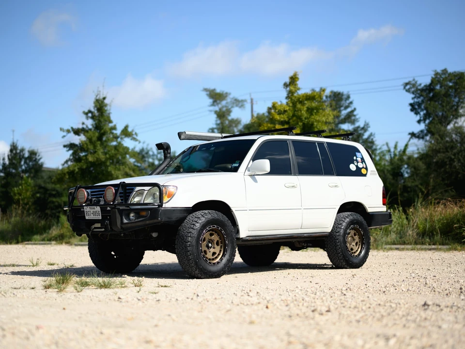 2006 Lexus LX 2nd Gen - Image 6 of 31