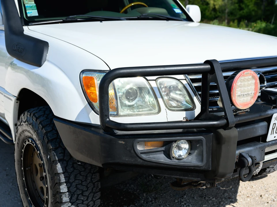 2006 Lexus LX 2nd Gen - Image 23 of 31