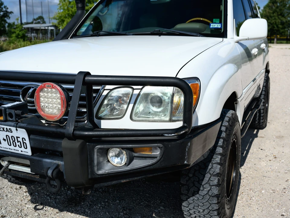 2006 Lexus LX 2nd Gen - Image 24 of 31