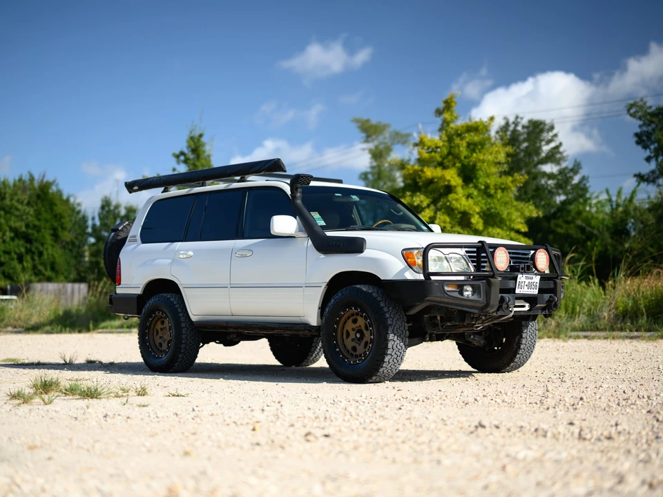 2006 Lexus LX 2nd Gen - Image 18 of 31
