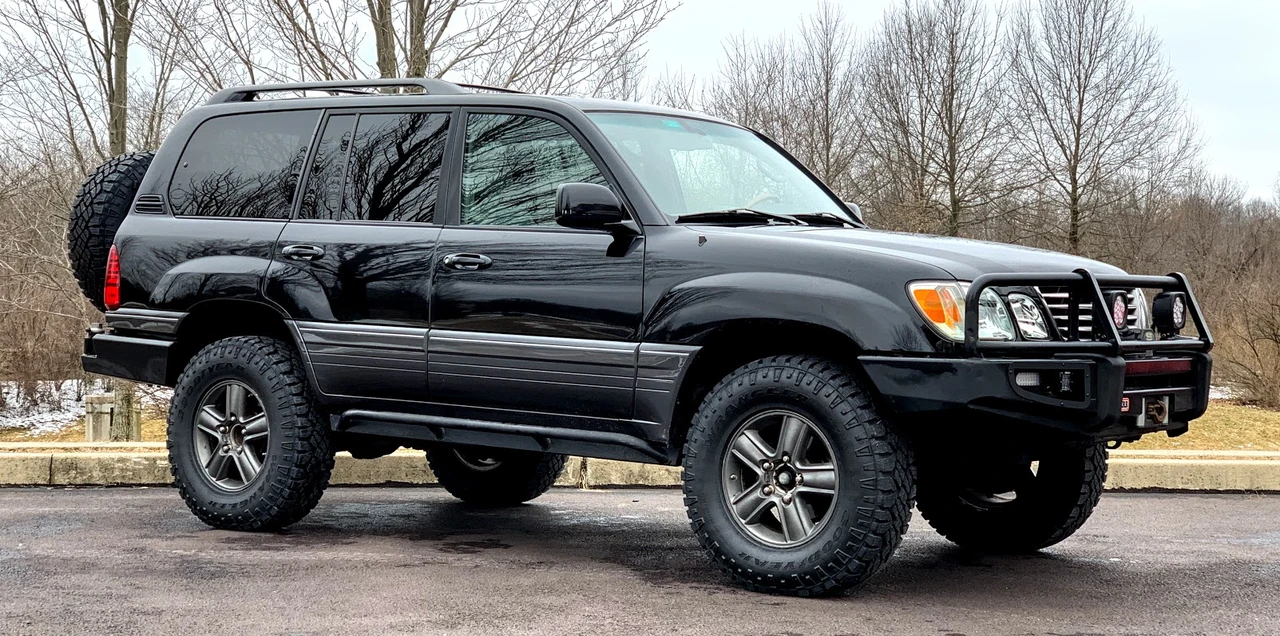2006 Lexus LX 2nd Gen - Image 4 of 31