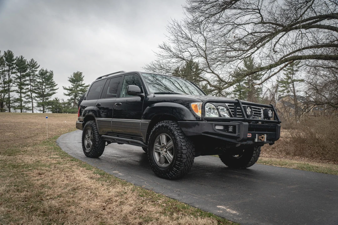 2006 Lexus LX 2nd Gen - Image 3 of 31