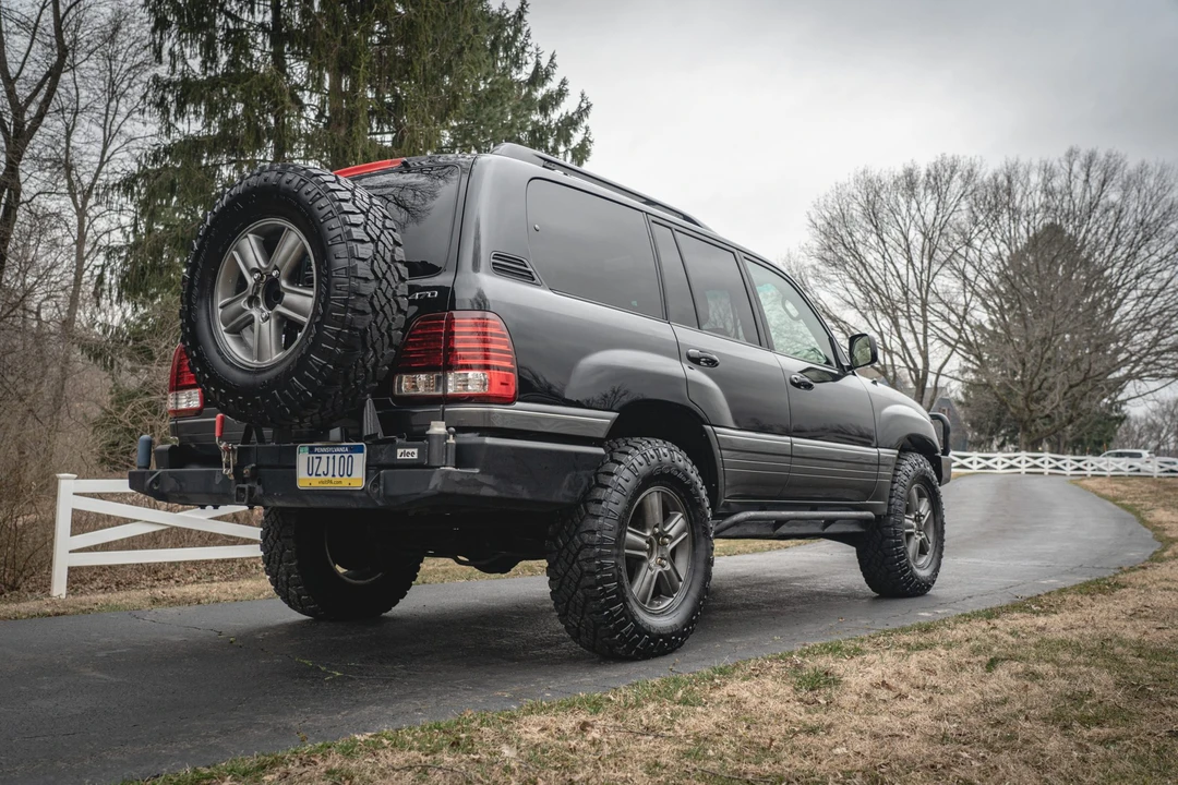2006 Lexus LX 2nd Gen - Image 6 of 31