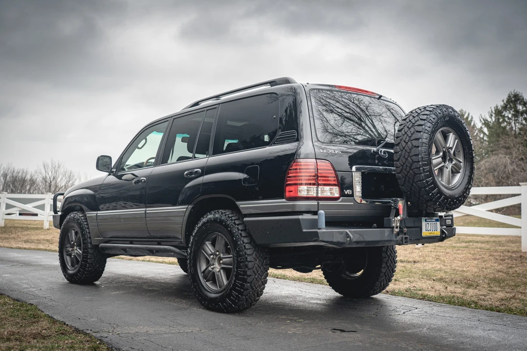 2006 Lexus LX 2nd Gen - Image 8 of 31