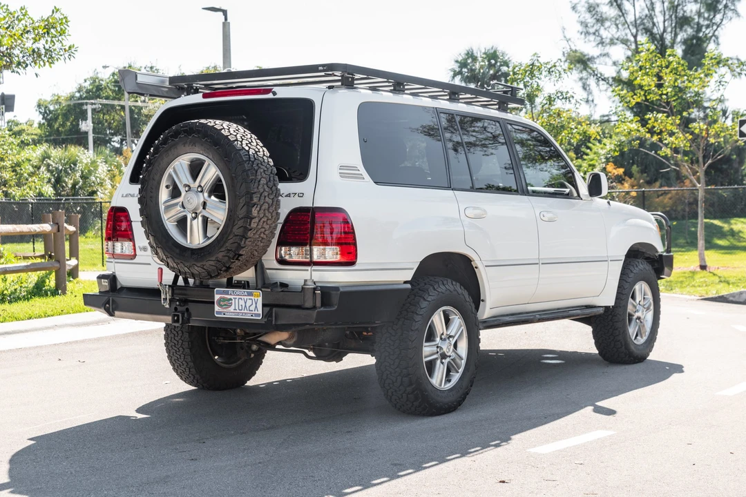 2006 Lexus LX 2nd Gen - Image 6 of 31