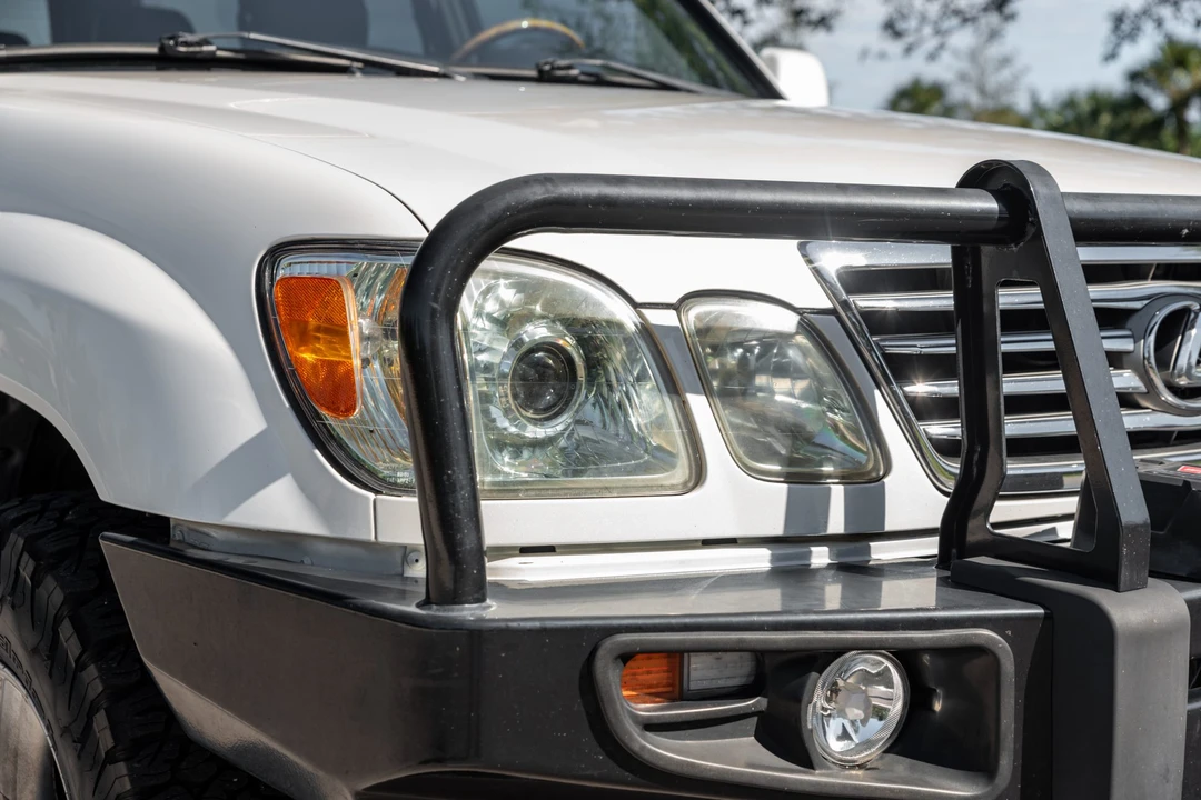2006 Lexus LX 2nd Gen - Image 11 of 31