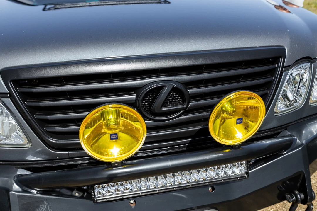 2006 Lexus LX 2nd Gen - Image 21 of 31
