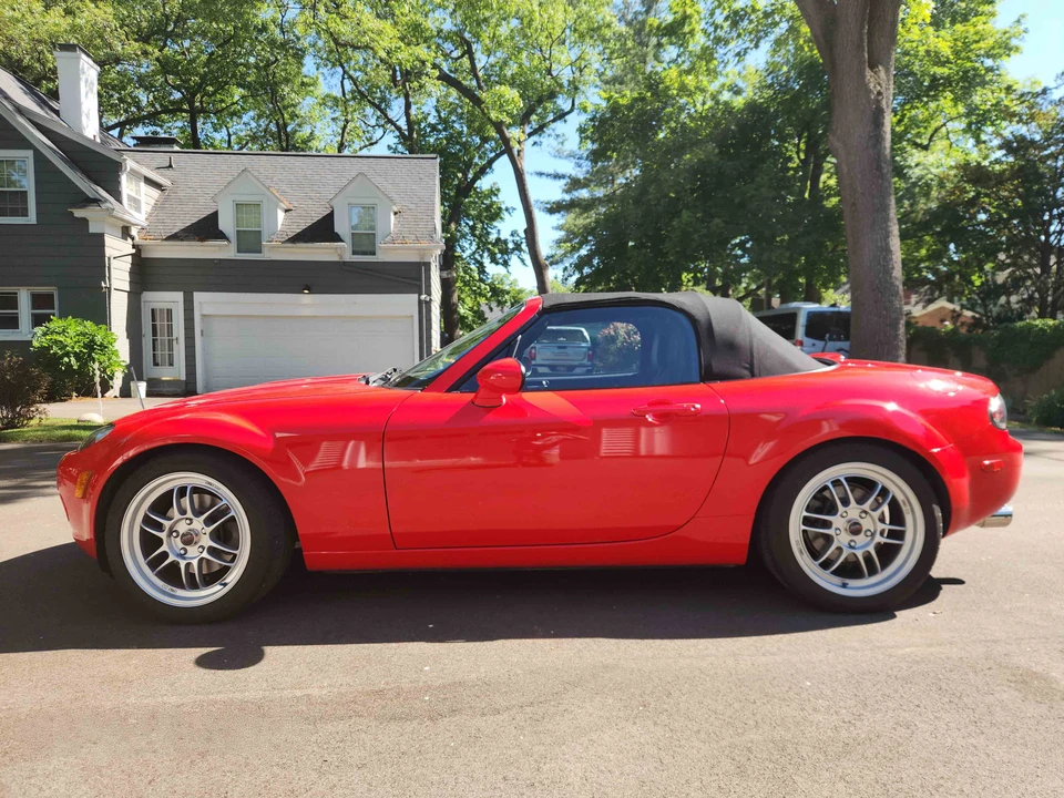 2006 Mazda NC MX-5 Miata - Image 9 of 31