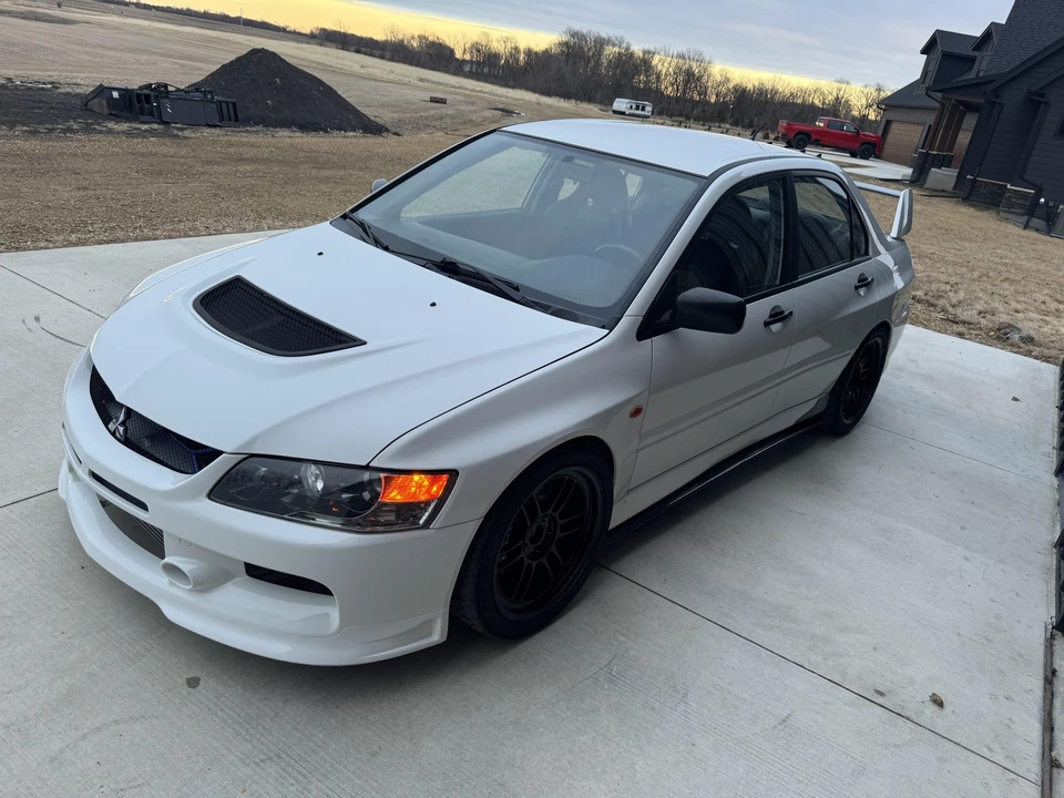 2006 Mitsubishi Lancer Evolution IX 8th Gen - Image 2 of 31