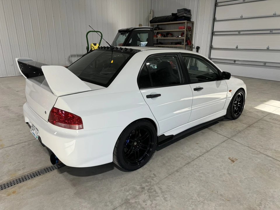2006 Mitsubishi Lancer Evolution IX 8th Gen - Image 27 of 31