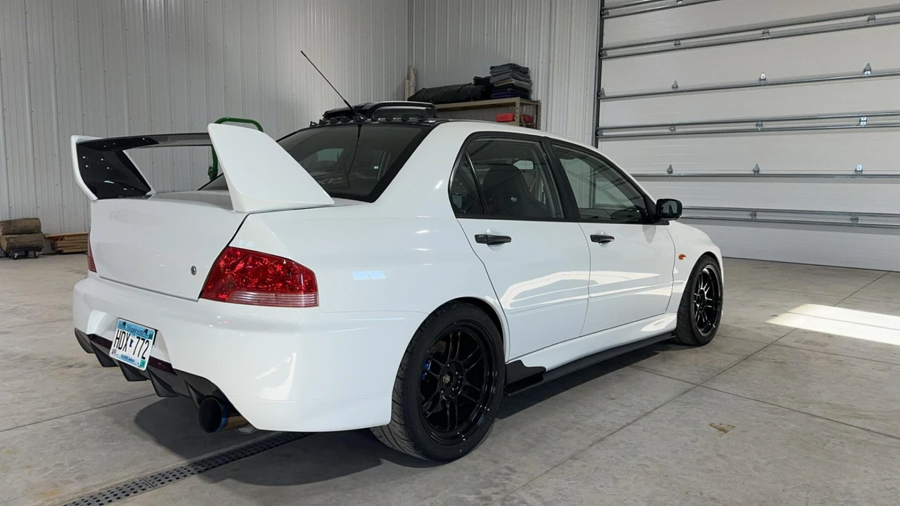 2006 Mitsubishi Lancer Evolution IX 8th Gen - Image 28 of 31