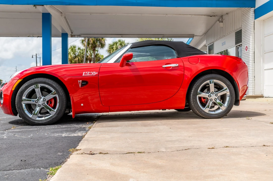 2007 Pontiac Solstice GXP - Image 14 of 31