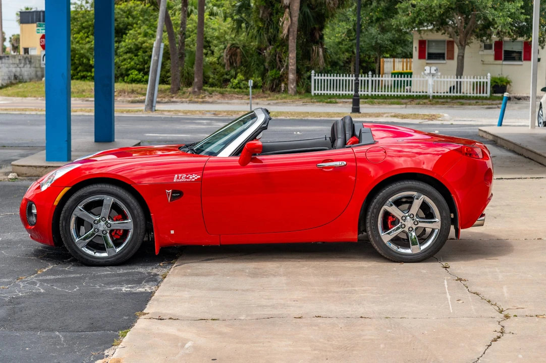 2007 Pontiac Solstice GXP - Image 13 of 31