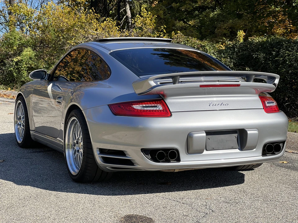 2007 Porsche 997 Turbo - Image 28 of 31