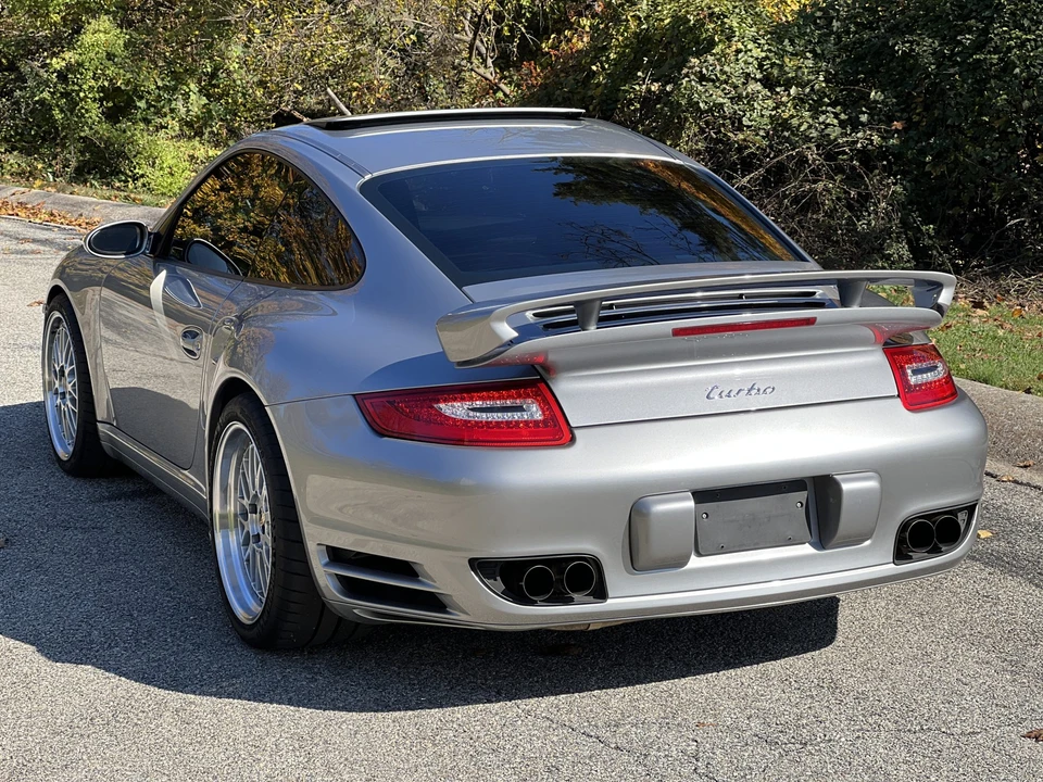 2007 Porsche 997 Turbo - Image 27 of 31